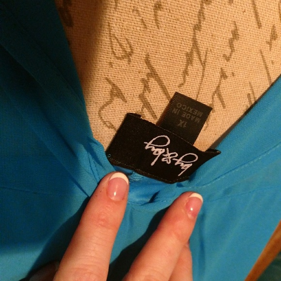 Dress - Picture 3 of 3